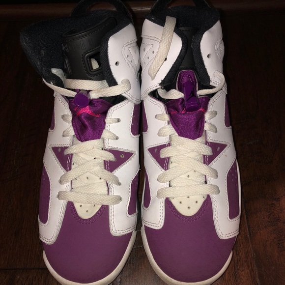Nike. Sneakers.Jordan.Shoes.Collectible sneakers.shoes.